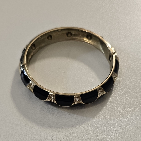 Vintage Gold Tone Enamel & Rhinestone Cuff Clamper Bracelet. - Picture 6 of 8